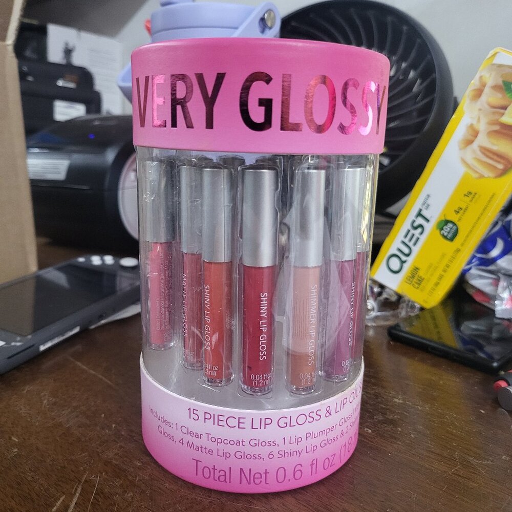 Very Gloss 15 Piece Lip Gloss & Lip Oil